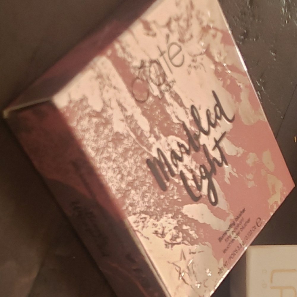 Ciate London marbled blusher